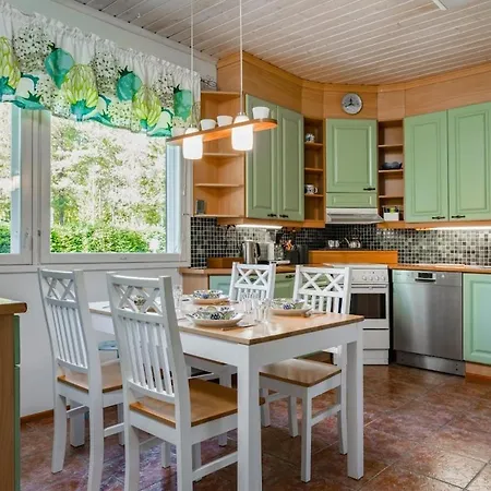 Aurora Forest House, Sauna By Lapland Host